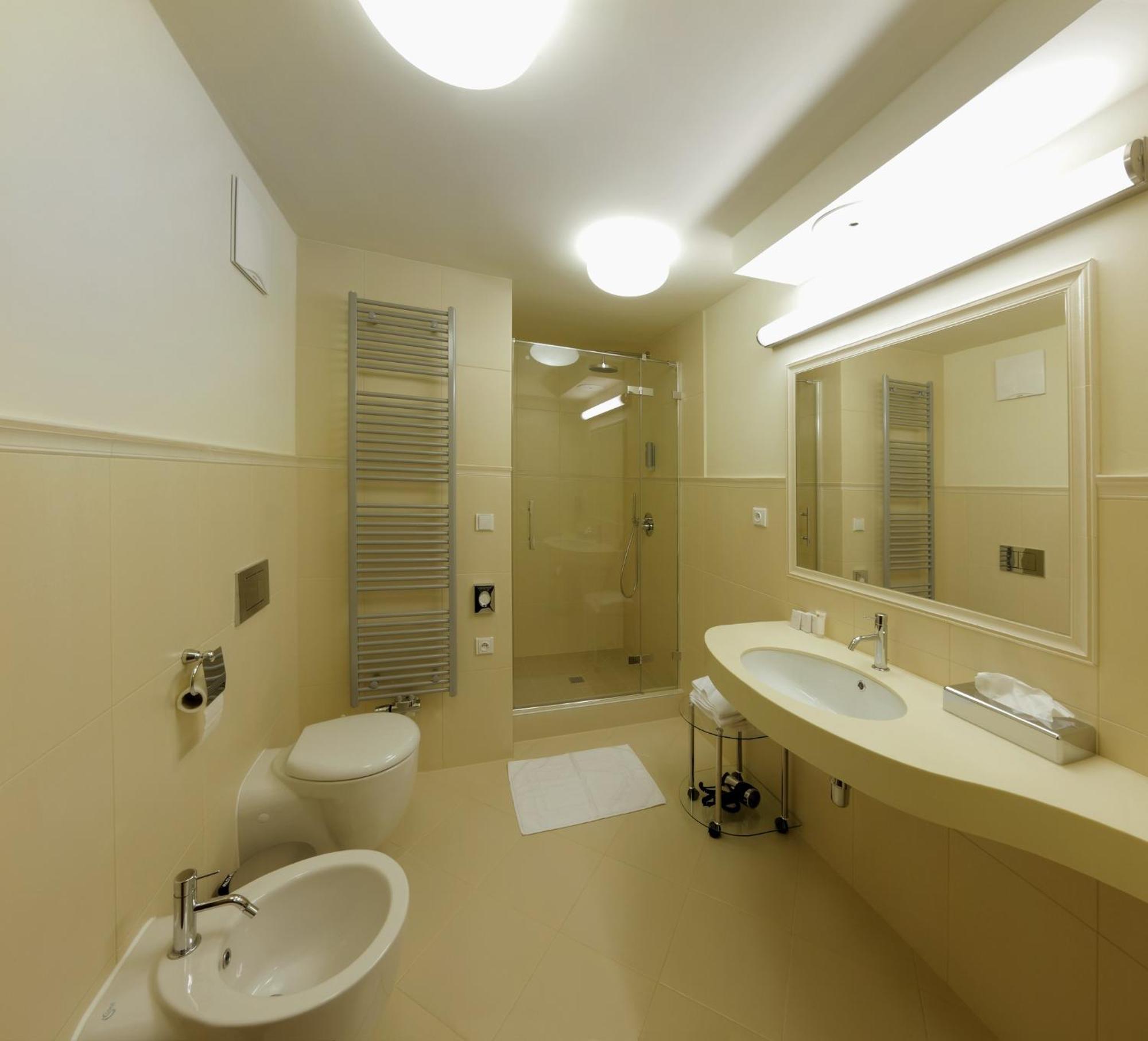 Esmarin wellness hotel Mníšek pod Brdy Exterior foto